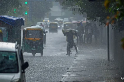 Delhi-NCR receives light rain