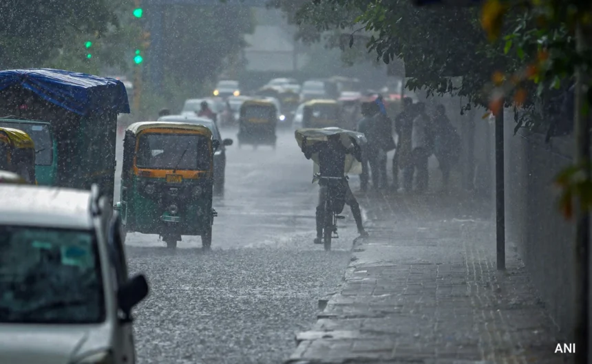 Delhi-NCR receives light rain