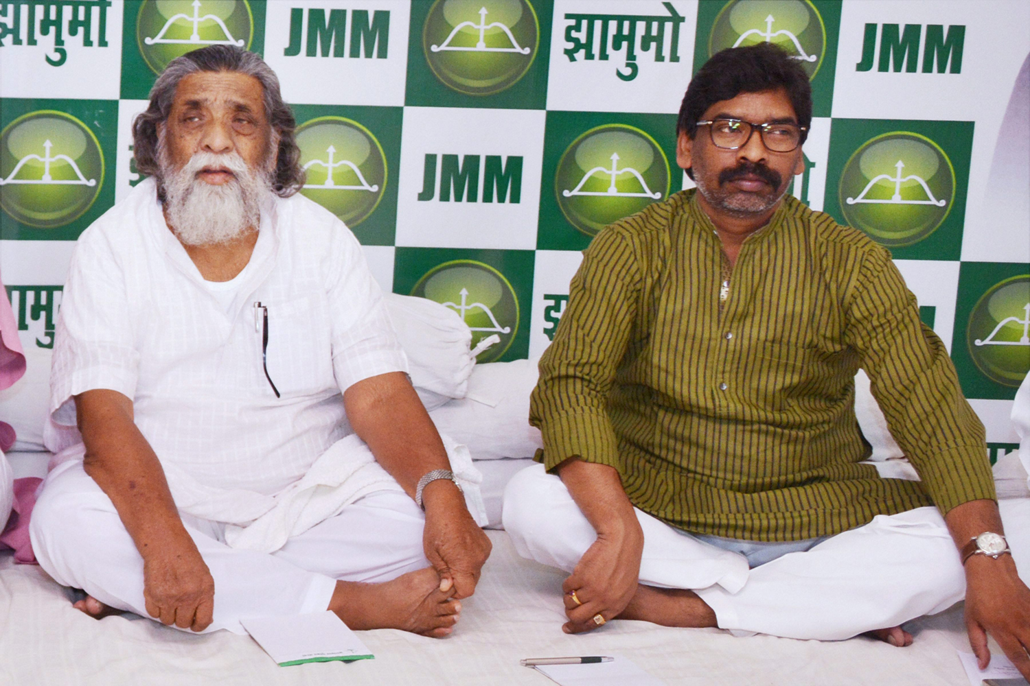 Hemant Soren Mourns the Loss of Father